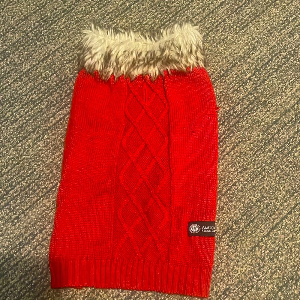 Dog sweater red with fluffy collar size small
